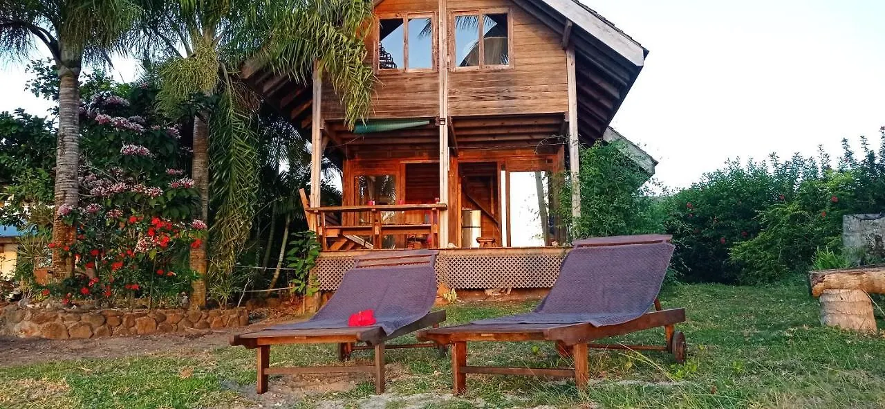 Raiatea - The Beach House - Plage Sur Le Lagon ! Tevaitoa بيت للعطل